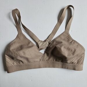 Lululemon Awake to Lace Bra Size 34B in Softsand/Crepe